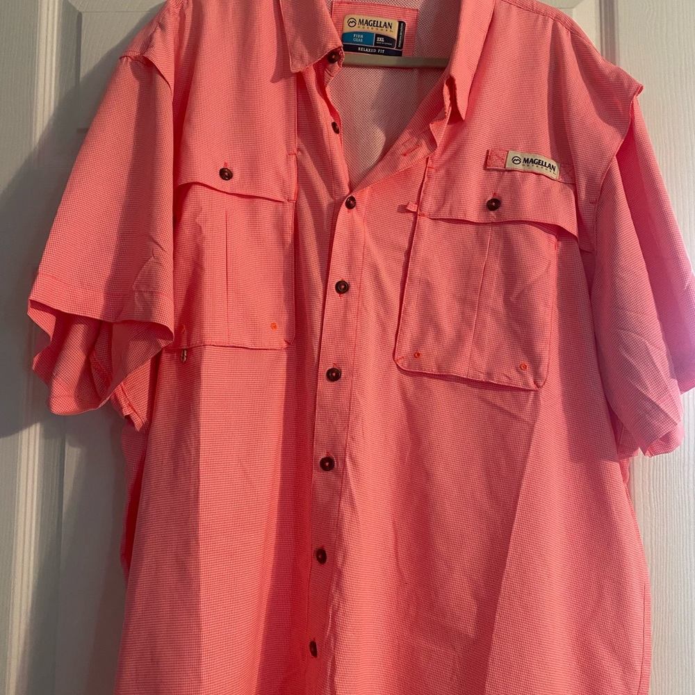 2xl Magellan fishing shirt. Salmon checkered color. Great shape.
